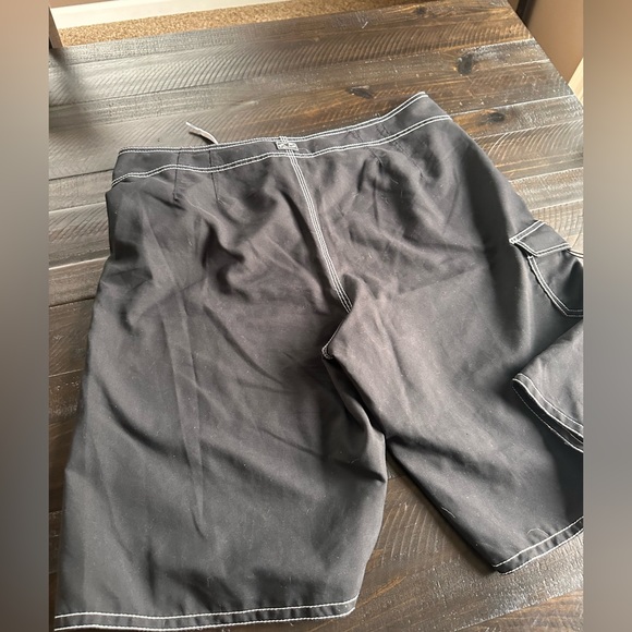 Vans Board Shorts sz 38 - Picture 4 of 5